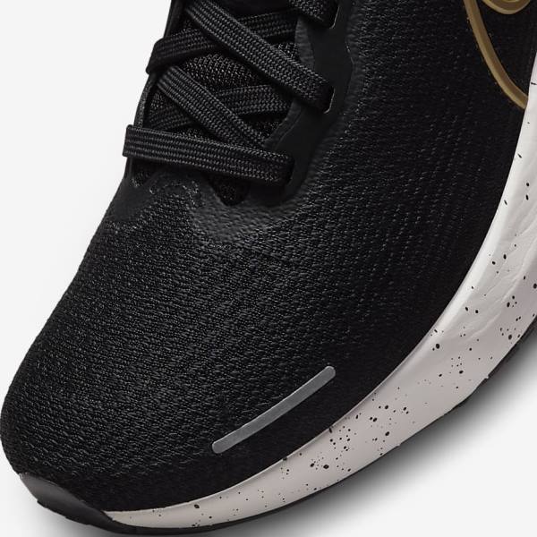 Nike ZoomX Invincible Run Flyknit Straßen Laufschuhe Herren Schwarz Metal Gold | NK523LWO